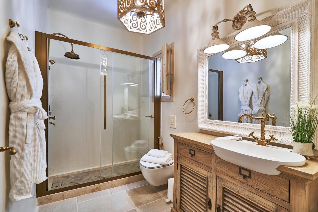 Aqua Mykonos Suites - Adults Only Tourlos Bagian luar foto